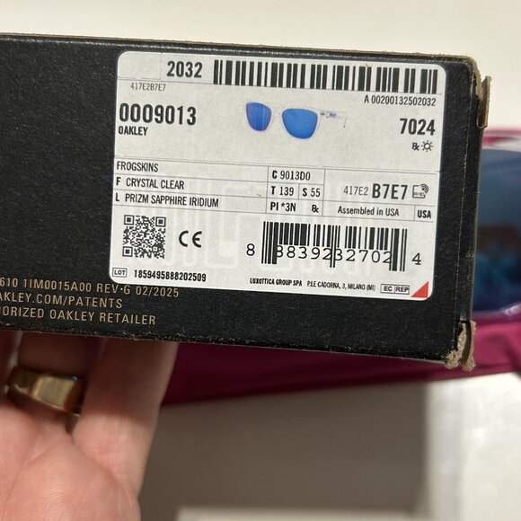 Oakley new Frogskins Crystal Clear/Prizm Sapphire L Sunglasses OO9013 7024 Do55 - Picture 8 of 8